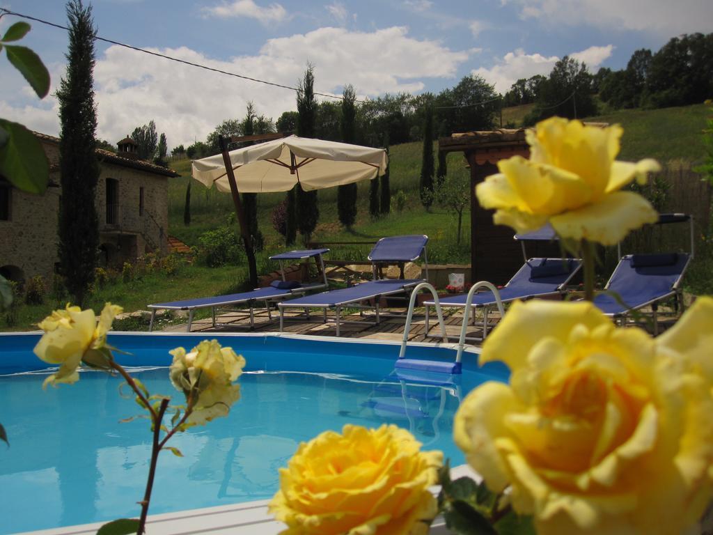 La Pietra Rara B&B Монтоне Екстериор снимка