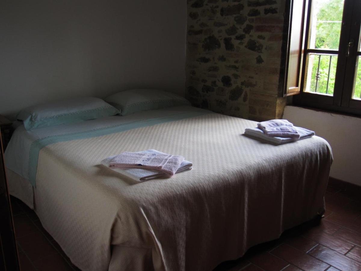La Pietra Rara B&B Монтоне Екстериор снимка
